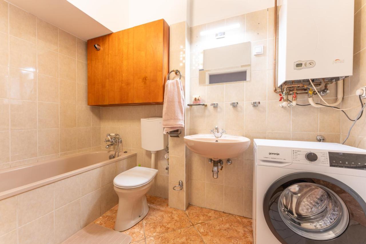 Elizabeth'S Treasure Deluxe Apartment Budapest Bagian luar foto