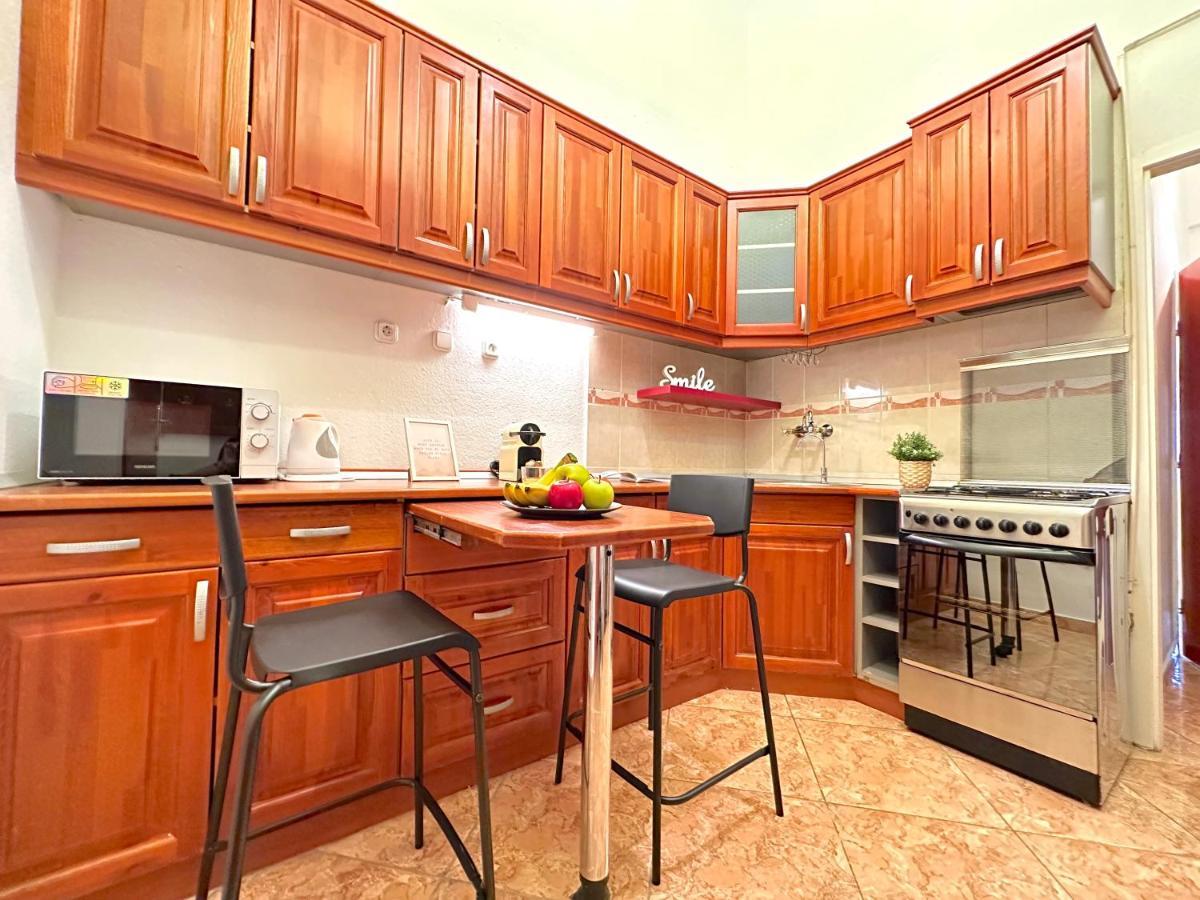 Elizabeth'S Treasure Deluxe Apartment Budapest Bagian luar foto